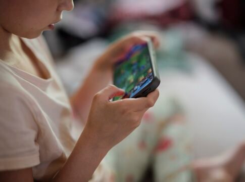 China Proposes Mandatory ‘Minor Mode’ for Under-16s, With Face Checks Among Age-Verification Tools
