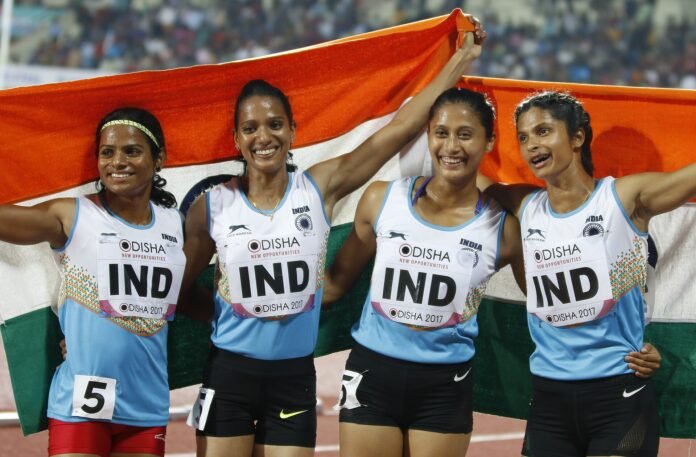 2017 एशियाई एथलेटिक्स चैंपियनशिप में पदक के साथ भारतीय महिला रिले टीम