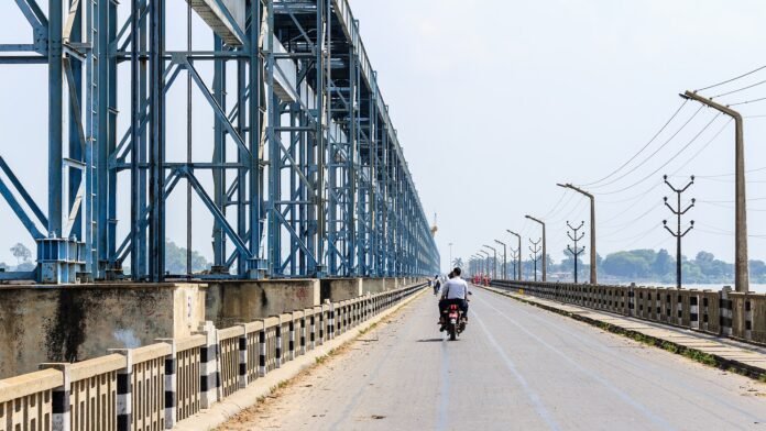 koshi-barrage-file-photo कोसी बराज पर नदी का बहाव (फाइल फोटो)