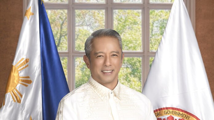 asean — licensed file photograph Official portrait of Philippine Interior Secretary Jonvic Remulla, photographed in 2024. Credit: Department of the Interior and Local Government / Wikimedia Commons, Philippine government public-domain work. Not a photograph of the Makati meeting. Cropped to a landscape thumbnail.
