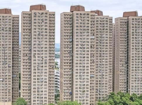 Hong Kong Releases Wang Fuk Court Fire Report, Opens Three-Month Civil-Service Probe